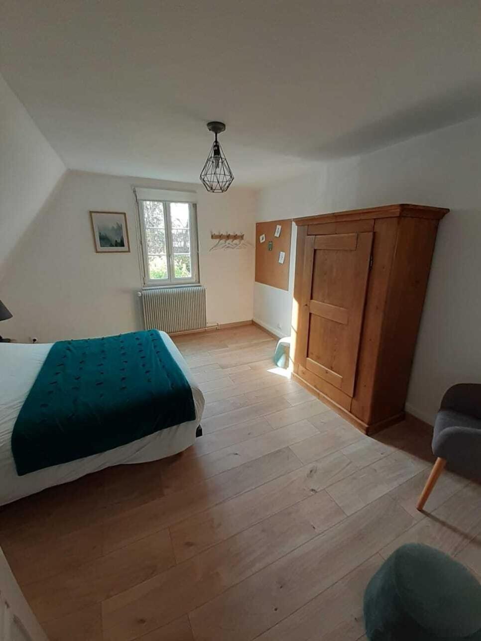 Two-Bedroom Apartment City View